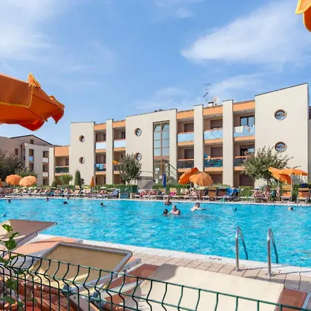 Cozy With Shared Pool