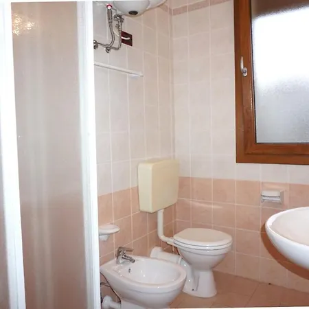 Cozy Flat With Terrace And Shared Pool 杜纳维德