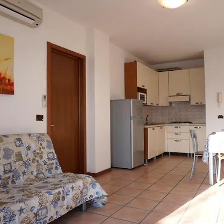 公寓 Cozy Flat With Terrace And Shared Pool *
